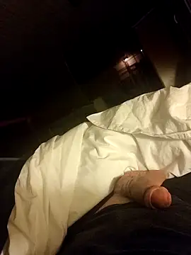 Snapshot of guiss3 chatting on April 14, 2026, 10:26 pm guiss3 online show from April 14, 2026, 10:26 pm