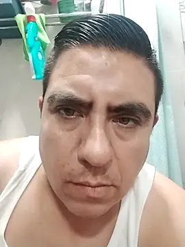 Snapshot of Manuel3910 chatting on April 21, 2026, 3:57 am Manuel3910 online show from April 21, 2026, 3:57 am