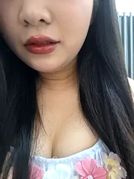 LindaBsexy online show from March 29, 2026, 4:19 pm