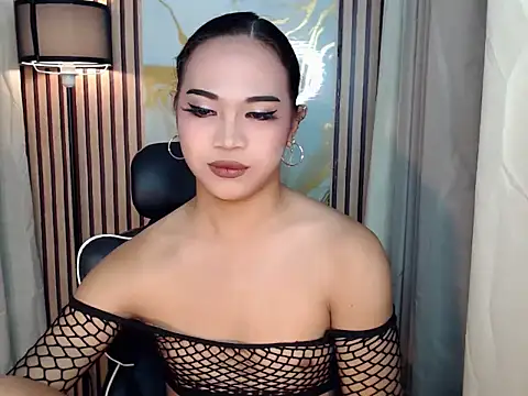 AvamoonlightX online show from July 24, 2026, 9:16 am