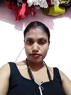 saxybhabi online show from April 14, 2026, 6:24 pm