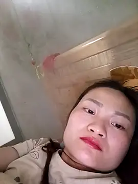 -Tipo- online show from April 4, 2026, 6:20 am