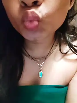 SweetTsAngel online show from April 8, 2026, 11:33 am