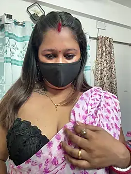 Snapshot of Sweet-Ellina chatting on June 16, 2026, 7:52 am Sweet-Ellina online show from June 16, 2026, 7:52 am