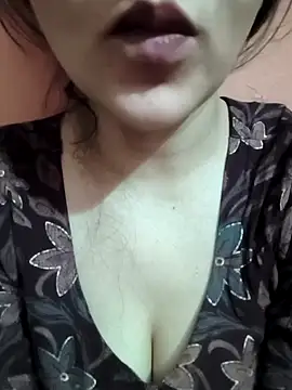 Snapshot of ZOYA_KHAN-123 chatting on March 30, 2026, 5:20 am ZOYA KHAN-123 online show from March 30, 2026, 5:20 am