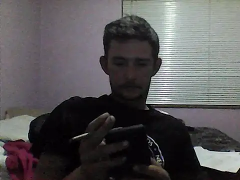 Snapshot of ekslus247 chatting on April 9, 2026, 6:47 pm ekslus247 online show from April 9, 2026, 6:47 pm