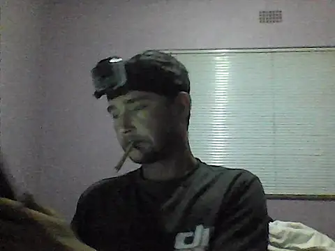 Snapshot of ekslus247 chatting on April 11, 2026, 4:10 pm ekslus247 online show from April 11, 2026, 4:10 pm
