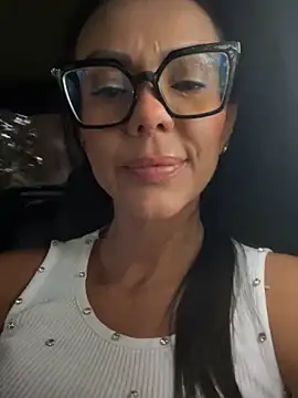 SofiParma online show from June 7, 2026, 8:25 pm