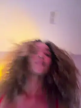 Snapshot of emmawilliamss01 chatting on April 5, 2026, 10:49 pm emmawilliamss01 online show from April 5, 2026, 10:49 pm