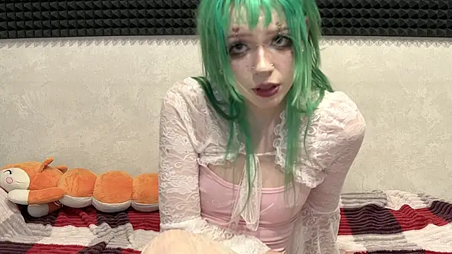 Snapshot of aprilcutie chatting on April 3, 2026, 12:28 am aprilcutie online show from April 3, 2026, 12:28 am