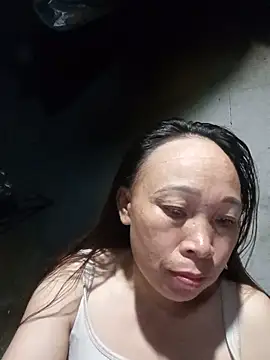 Vily-lonely online show from May 15, 2026, 1:09 pm