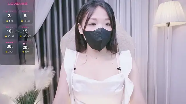 Lu Ly22 online show from July 28, 2026, 2:13 pm