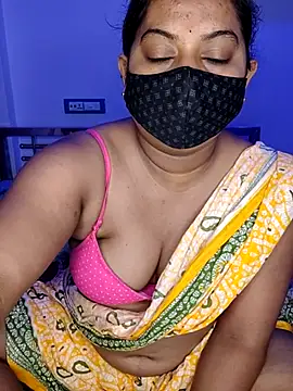 CamGirl Neha online show from May 4, 2026, 6:00 pm