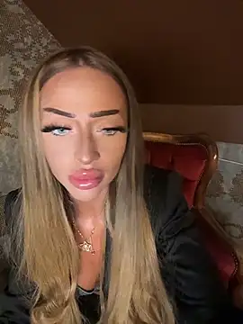 Snapshot of DirtyDebby chatting on April 2, 2026, 6:47 pm DirtyDebby online show from April 2, 2026, 6:47 pm