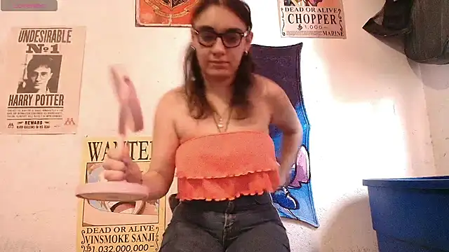 Ellaa honey online show from July 4, 2026, 7:18 pm