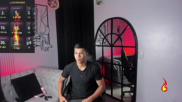 noahdark  online show from May 16, 2026, 2:21 am