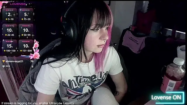 CutieTracer online show from April 30, 2026, 6:59 pm