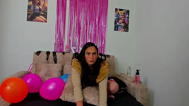 Snapshot of seleste_brown chatting on April 1, 2026, 9:56 pm seleste brown online show from April 1, 2026, 9:56 pm