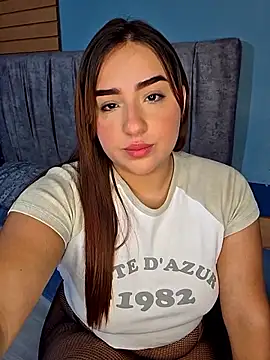 Snapshot of Salma_saad chatting on June 3, 2026, 10:25 pm Salma saad online show from June 3, 2026, 10:25 pm
