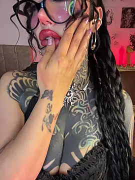 Musedreams online show from June 18, 2026, 12:42 am