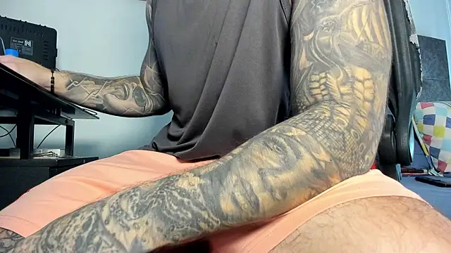 vyxen x online show from April 14, 2026, 8:03 pm