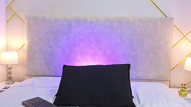 Sammi Evanns online show from July 20, 2026, 3:36 am