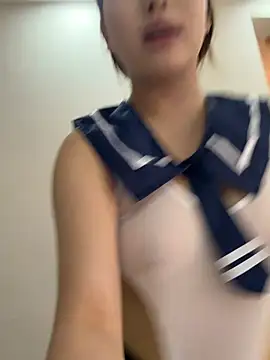 xx132546 online show from May 11, 2026, 4:04 pm