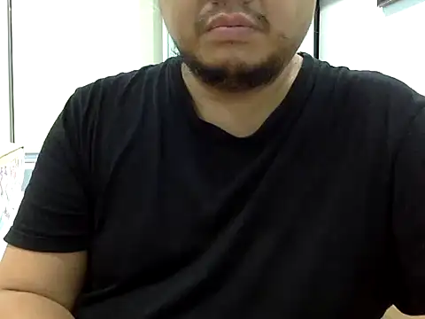 lefleur1986 online show from April 5, 2026, 11:50 am