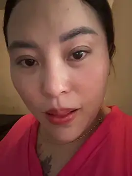 Lina-Naughty online show from April 18, 2026, 7:44 am