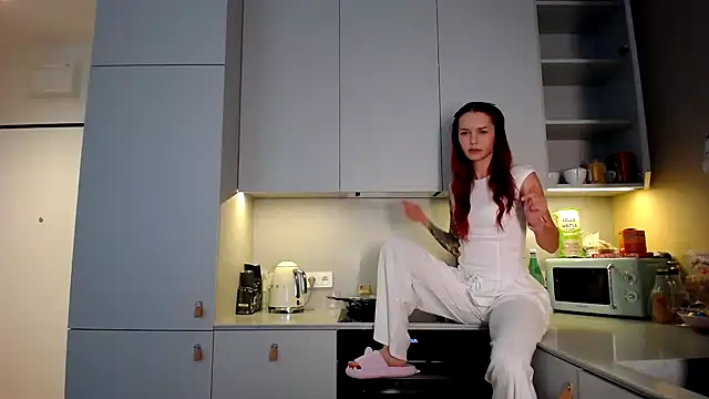 Snapshot of eva_oopsy chatting on April 14, 2026, 1:16 pm eva oopsy online show from April 14, 2026, 1:16 pm