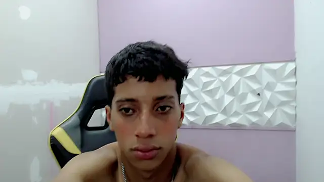 Snapshot of Yei_lee_ chatting on April 2, 2026, 4:30 am Yei lee online show from April 2, 2026, 4:30 am