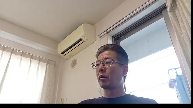 zakochin1106 online show from April 17, 2026, 2:36 am