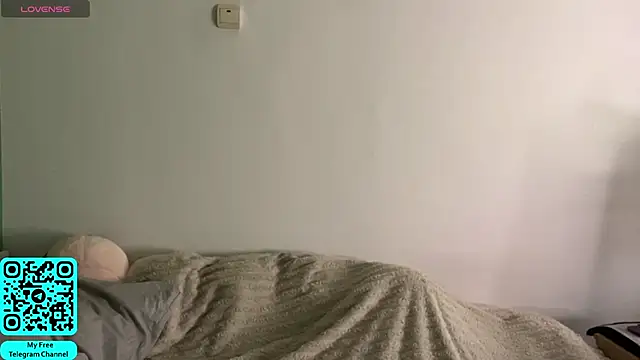 MadalynNosel online show from June 17, 2026, 7:08 am