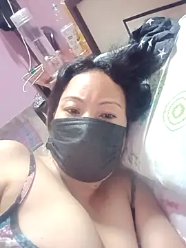 Snapshot of Bristy_BigBoobs chatting on April 4, 2026, 12:06 am Bristy BigBoobs online show from April 4, 2026, 12:06 am