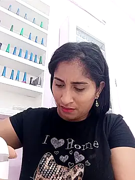 SofiaMendez1  online show from April 4, 2026, 3:18 pm