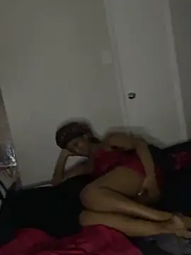 Snapshot of Fijixxxx chatting on April 1, 2026, 8:04 am Fijixxxx online show from April 1, 2026, 8:04 am