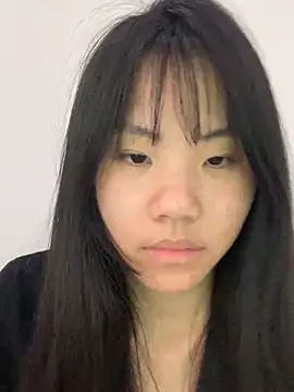 Lina 577 online show from April 15, 2026, 6:52 am