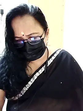 Snapshot of monisha_cam chatting on May 3, 2026, 9:36 am monisha cam online show from May 3, 2026, 9:36 am