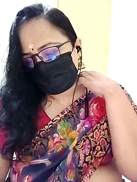 Snapshot of monisha_cam chatting on April 26, 2026, 2:03 pm monisha cam online show from April 26, 2026, 2:03 pm