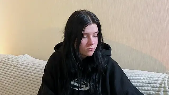 Snapshot of BarbarFinkley chatting on April 6, 2026, 8:26 am BarbarFinkley online show from April 6, 2026, 8:26 am