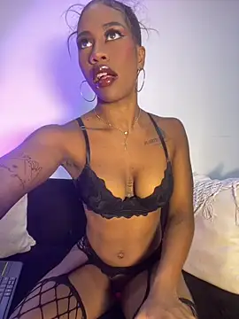 LucianaM 13 online show from July 27, 2026, 2:57 pm