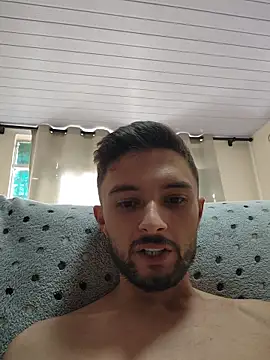 Snapshot of Tigrao18m chatting on April 14, 2026, 6:13 pm Tigrao18m online show from April 14, 2026, 6:13 pm