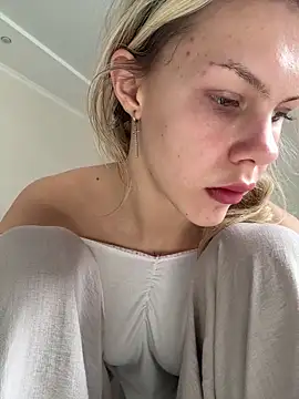 Snapshot of krixsta chatting on April 2, 2026, 10:22 am krixsta online show from April 2, 2026, 10:22 am