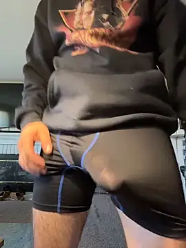 Snapshot of Perv85X chatting on April 3, 2026, 8:48 pm Perv85X online show from April 3, 2026, 8:48 pm