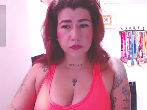 Antonia Ferri online show from April 6, 2026, 3:35 pm