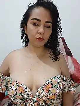 Snapshot of Emily_Divi69 chatting on June 21, 2026, 11:32 pm Emily Divi69 online show from June 21, 2026, 11:32 pm