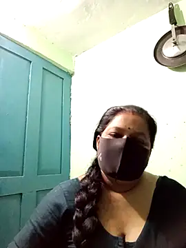 Snapshot of PINKI_024 chatting on April 4, 2026, 6:20 am PINKI 024 online show from April 4, 2026, 6:20 am