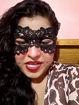 Snapshot of Maskedcurves chatting on April 4, 2026, 5:58 am Maskedcurves online show from April 4, 2026, 5:58 am