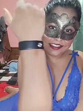 Snapshot of Maskedcurves chatting on June 18, 2026, 6:45 am Maskedcurves online show from June 18, 2026, 6:45 am
