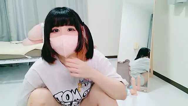 Snapshot of RAIMU_CHAN chatting on April 6, 2026, 2:18 pm RAIMU CHAN online show from April 6, 2026, 2:18 pm